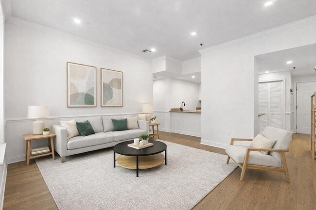 property at 729 Madison St