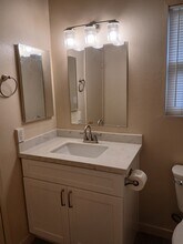 2438 S Nadine St, Unit 2 in West Covina, CA - Foto de edificio - Building Photo