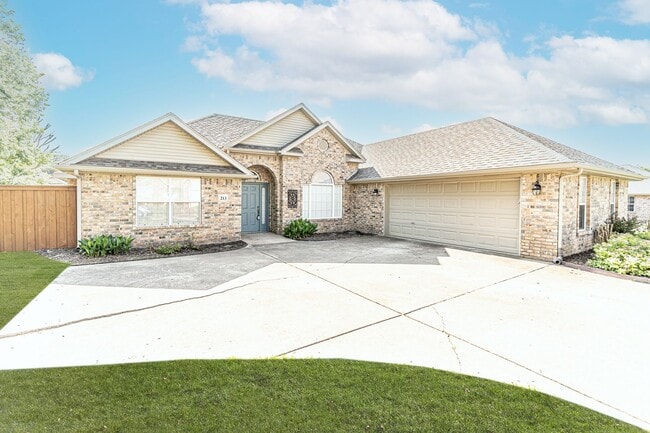 213 Shane Dr in Centerton, AR - Building Photo - Building Photo