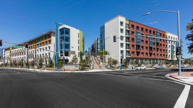 Vista 99 in San Jose, CA - Building Photo - Building Photo