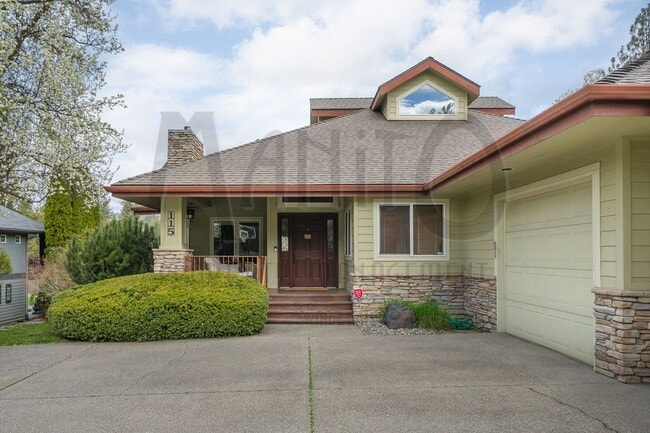 property at 115 E Meadowlane Rd