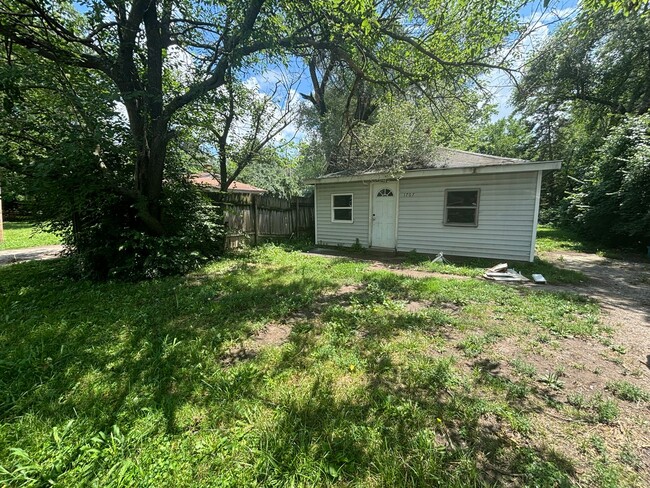 property at 1707 SE 24th St