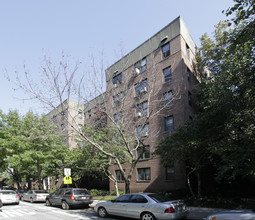 The Wilshire House in Jackson Heights, NY - Building Photo - Building Photo