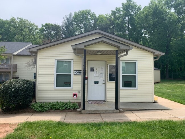 Glen Apartments in Mocksville, NC - Foto de edificio - Building Photo