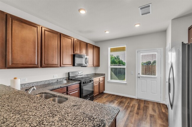 property at 4619 Prairie Chase Dr