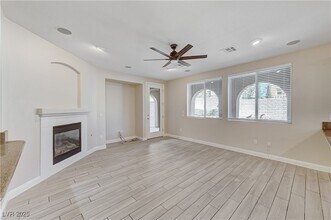 536 Puenta Del Rey St in Las Vegas, NV - Building Photo - Building Photo