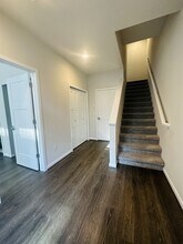 7629 NE 122nd Ct in Kirkland, WA - Building Photo - Building Photo