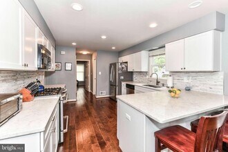 4779 25th St N in Arlington, VA - Foto de edificio - Building Photo