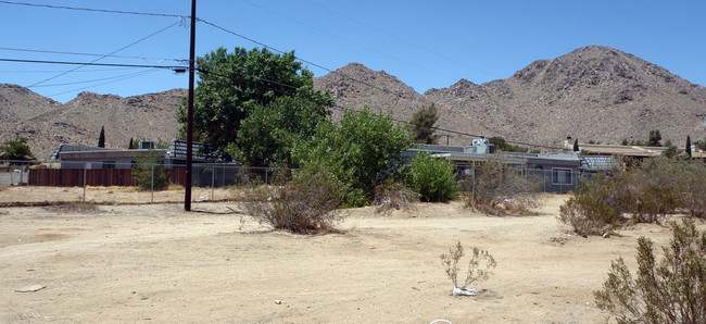 16025 Chehalis Rd in Apple Valley, CA - Building Photo - Building Photo