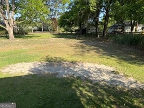 101 College St in Brooklet, GA - Building Photo - Building Photo