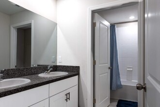 1623 Yellow Trl in Lakeland, FL - Building Photo - Building Photo
