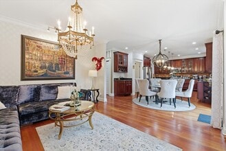 395 Scott St in Elmhurst, IL - Building Photo - Building Photo