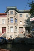 14 Revere Pl Apartments