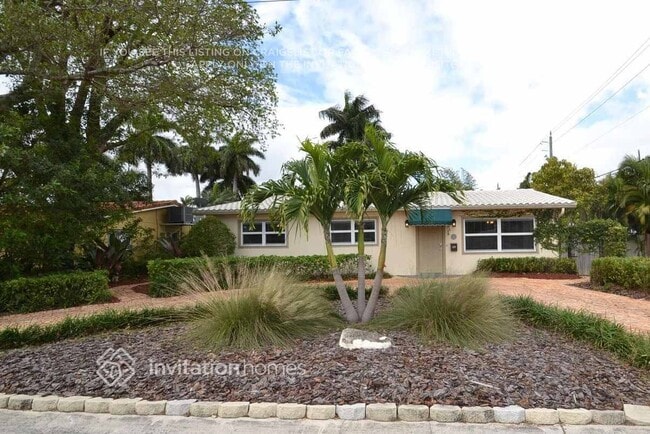 property at 830 N 10th Ave