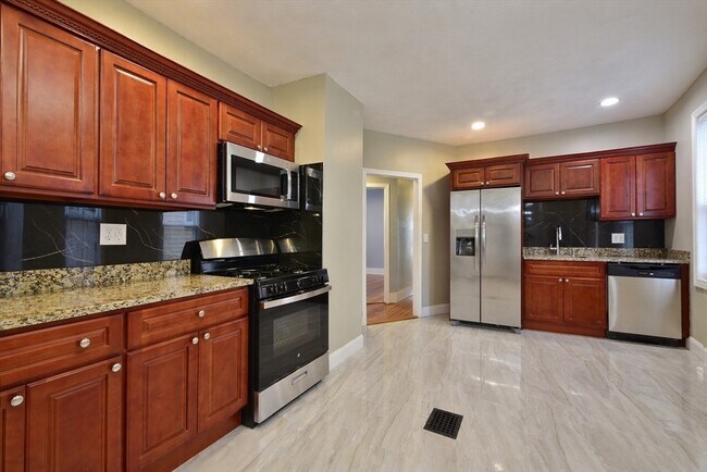 9 Nightingale St in Boston, MA - Building Photo - Building Photo