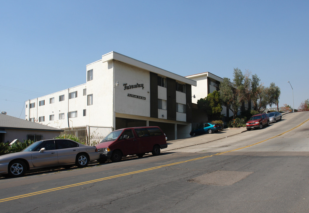 Fairway Apartments in San Diego, CA - Building Photo