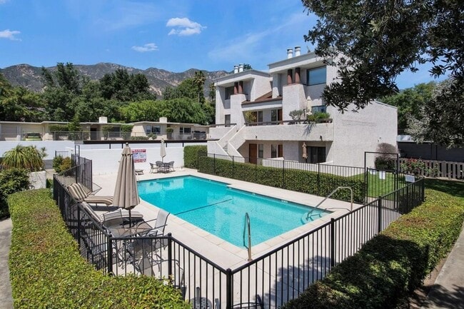 property at 2660 Lake Ave