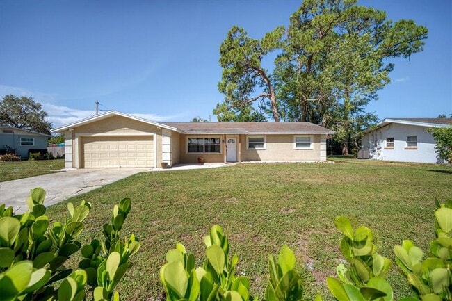 property at 5738 Antilles Dr