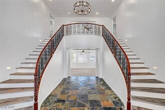 4125 W Erinbird Ave in North Las Vegas, NV - Building Photo - Building Photo