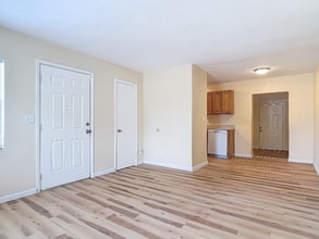 1590 Hilldale Rd in Titusville, FL - Building Photo - Building Photo