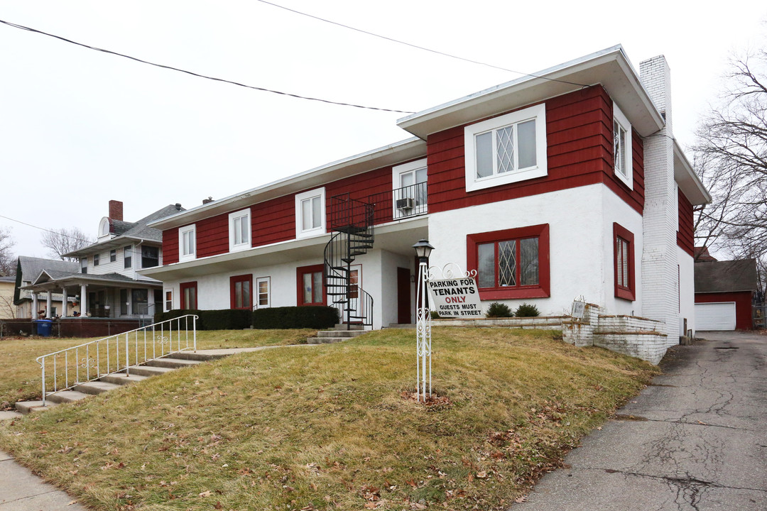 1940 Arlington Ave in Des Moines, IA - Building Photo