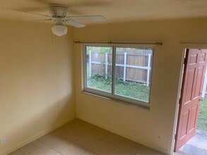 3112 SW 12th Plz, Unit 2 in Fort Lauderdale, FL - Building Photo - Building Photo