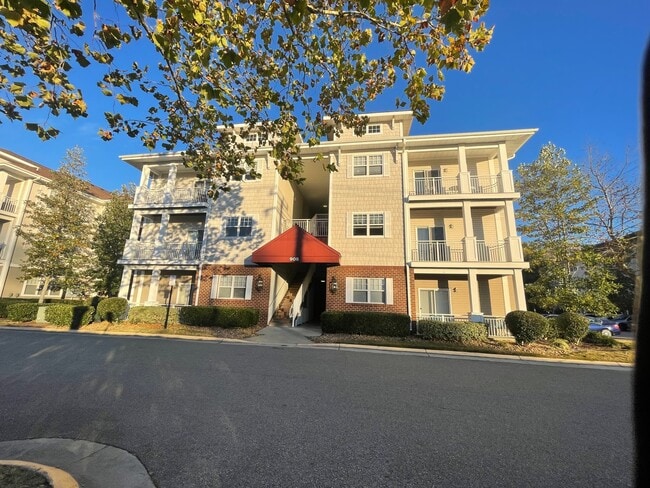 908 Southmoor Dr in Virginia Beach, VA - Building Photo - Building Photo