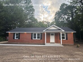 115 Rainbow Dr in Nicholasville, KY - Building Photo - Building Photo