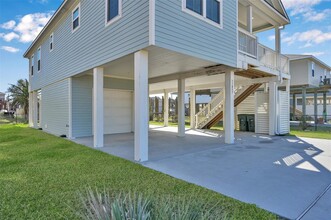 22807 Miramar Dr in Galveston, TX - Building Photo - Building Photo