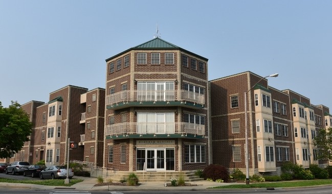 Burnham Place Apartments