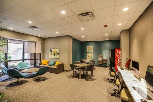 property at 1130 N Dearborn St