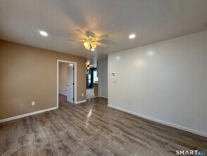 8 Scott St in Naugatuck, CT - Building Photo - Building Photo