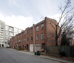 St. Lawrence Townhouses 2 in Toronto, ON - Building Photo - Building Photo