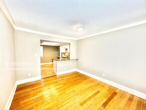 7807 Meadow Park Dr in Dallas, TX - Building Photo - Building Photo