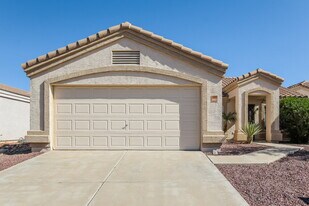 18407 N 111th Dr in Surprise, AZ - Building Photo