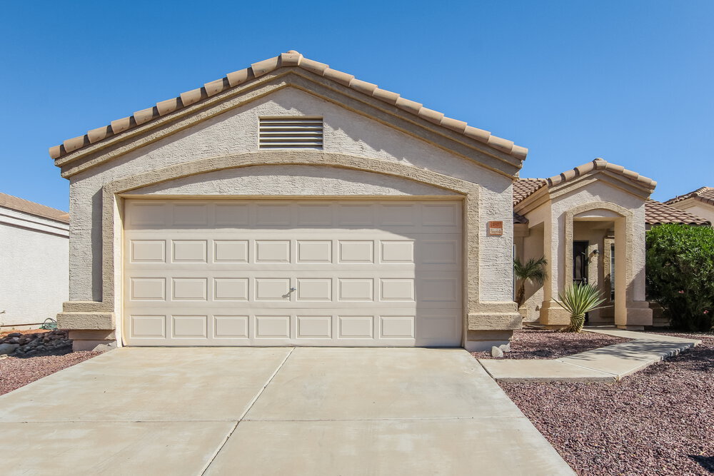 18407 N 111th Dr in Surprise, AZ - Building Photo