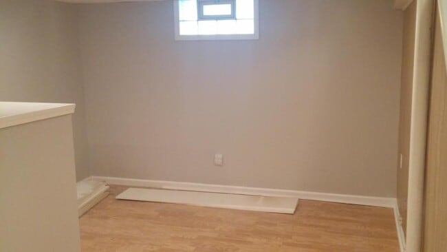 33 Tussing Ln in Tonawanda, NY - Building Photo - Building Photo