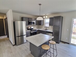 207 Will St in Rock Springs, WI - Foto de edificio - Building Photo