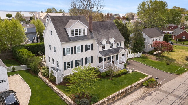 22 Meridian Rd in Norwalk, CT - Building Photo - Building Photo