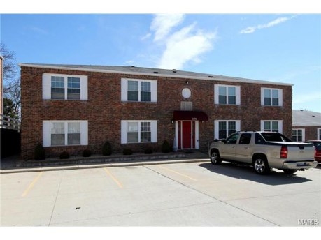 Elm Garden Apartments in Arnold, MO - Building Photo