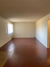 1575 Olive Ave in Redding, CA - Building Photo - Building Photo
