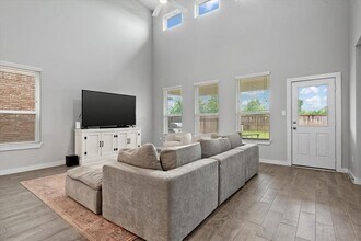 15815 Eastern Meadowlark Wy in Cypress, TX - Building Photo - Building Photo