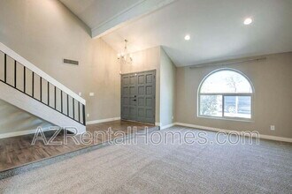 1033 W Madero Ave in Mesa, AZ - Building Photo - Building Photo