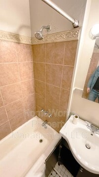 522 E 38th St photo'