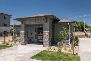 Sleepy Hollow Apartments in Boise, ID - Building Photo
