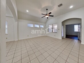 10224 Forest Glade Ct in Conroe, TX - Building Photo - Building Photo