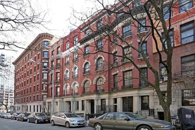 306 W 107th St in New York, NY - Building Photo - Building Photo