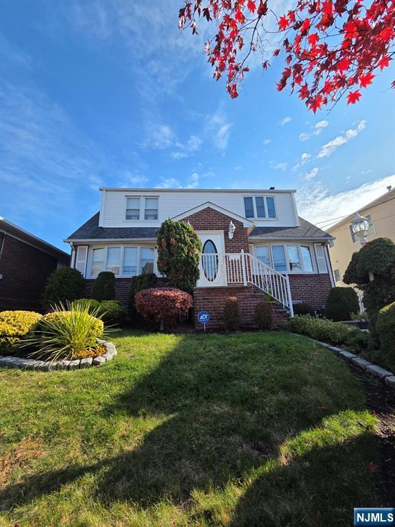 214 Newark Ave in Lyndhurst, NJ - Building Photo - Building Photo