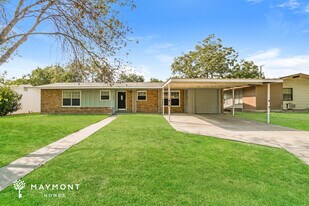 906 Olney Dr in San Antonio, TX - Building Photo