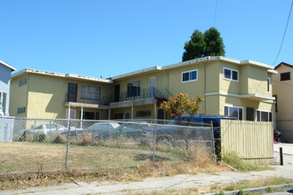 972 56th St in Oakland, CA - Building Photo - Building Photo